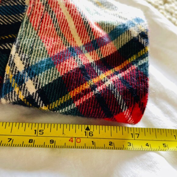 Gap Cropped Plaid Flannel Long Sleeve Shirt - Picture 16 of 16